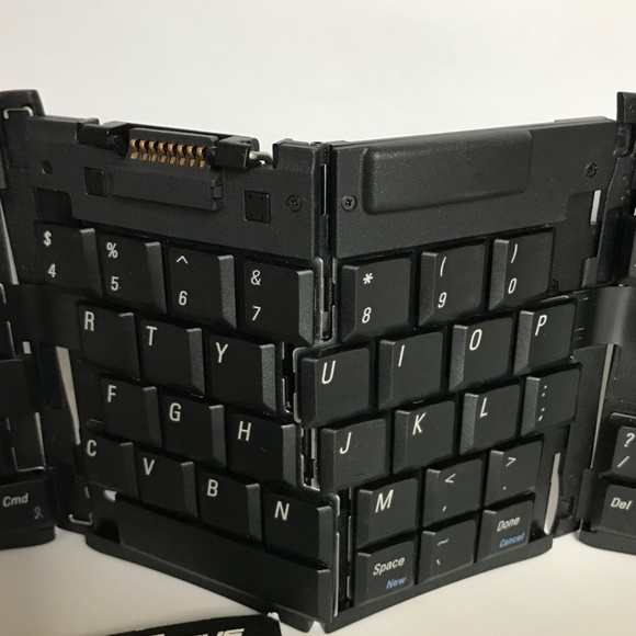 Stowaway Portable Keyboard - Picture 5 of 12